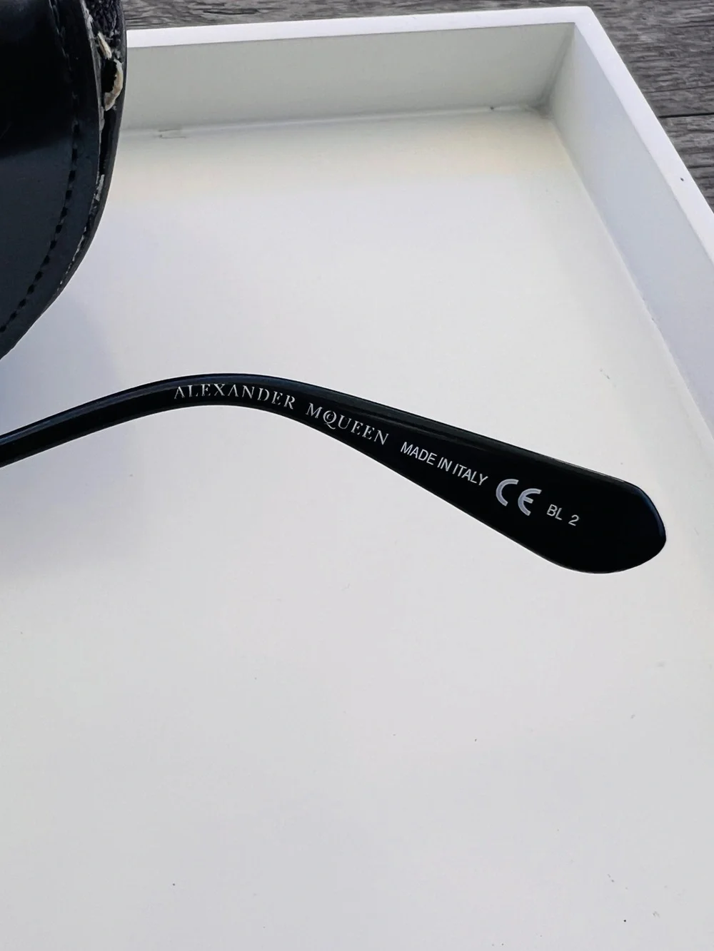Brand New Authentic Alexander McQueen AMQ 4273/S SILVER Sunglasses
